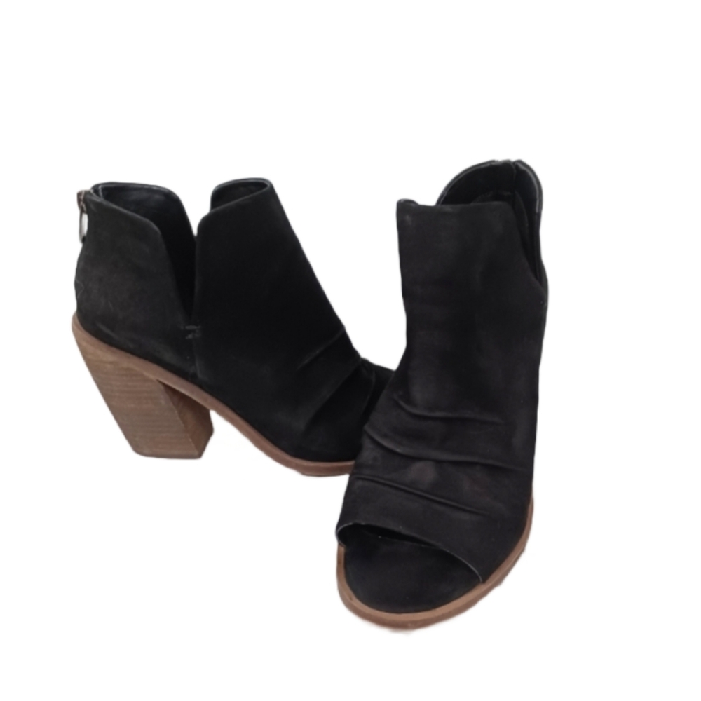 VINCE CAMUTO "KREESI" OPEN TOE BOOTIES SIZE 9.5